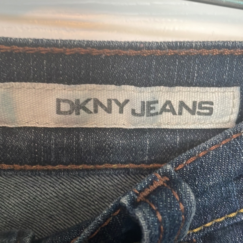 DKNY SOHO Jeans. Size 14L - Picture 2 of 6
